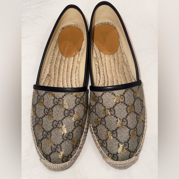 Gucci Women's Espadrilles - Black and Gold Pattern - Picture 9 of 11
